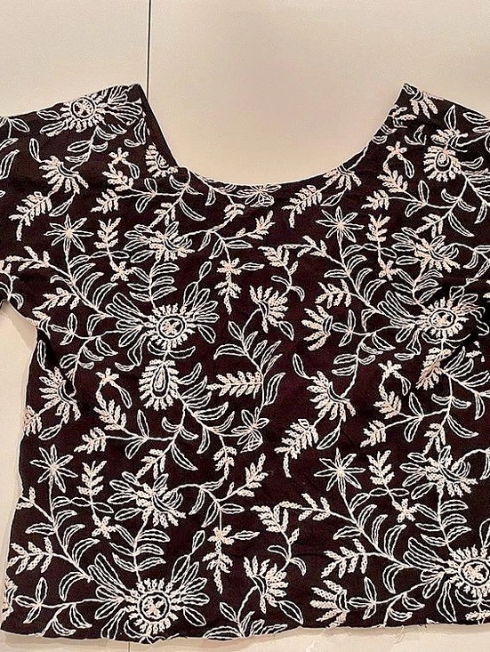 Anthropologie Tops - Anthropologie By Anthropologie Embroidered Floral Blouse Black & White